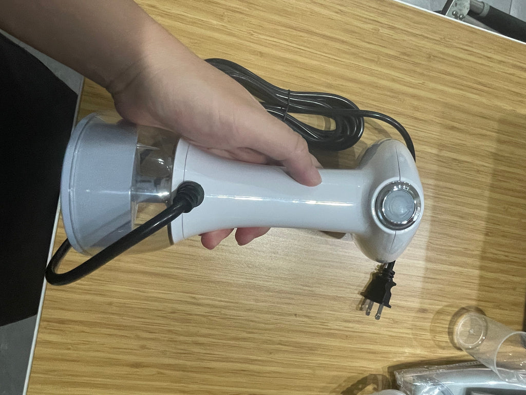 Vipersnap clothes steamer, portable handheld design, 240 ml large capacity, 700 watts, strong penetrating steam, removes wrinkles, suitable for home and office